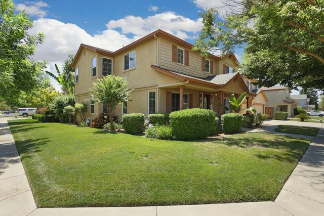 624 Summerton Ln, Turlock, CA 95382
