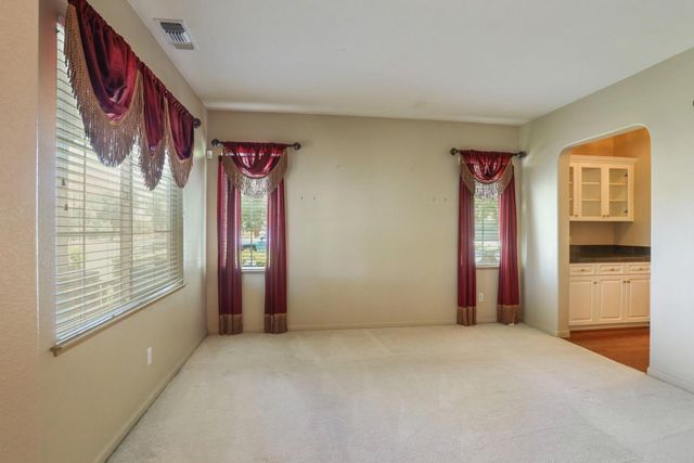 624 Summerton Ln, Turlock, CA 95382