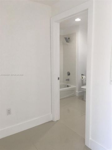 10 Aragon Ave 713, Coral Gables, FL 33134