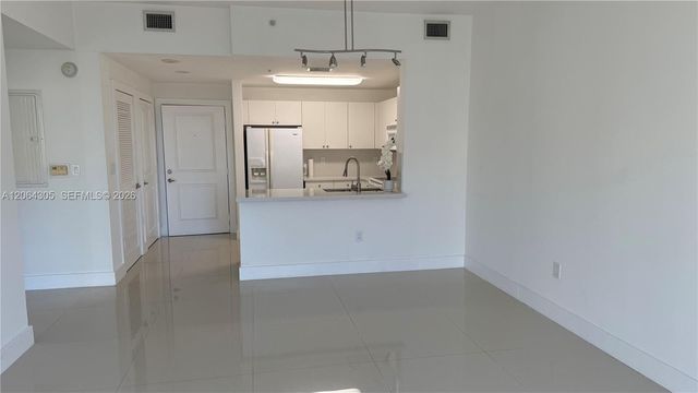 10 Aragon Ave 713, Coral Gables, FL 33134