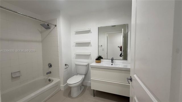10 Aragon Ave 713, Coral Gables, FL 33134