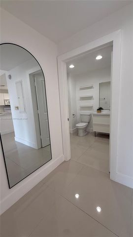 10 Aragon Ave 713, Coral Gables, FL 33134