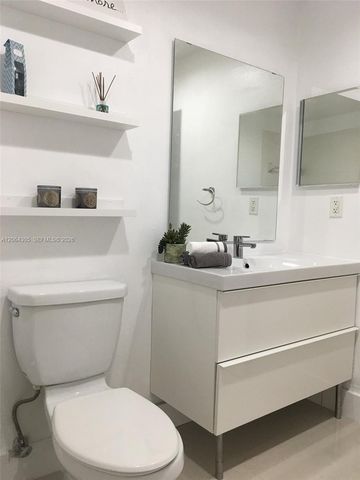 10 Aragon Ave 713, Coral Gables, FL 33134
