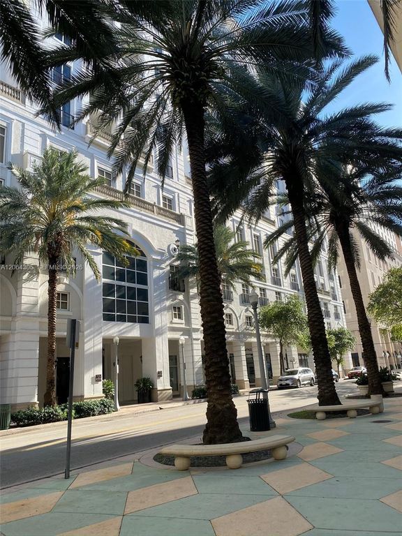 10 Aragon Ave 713, Coral Gables, FL 33134
