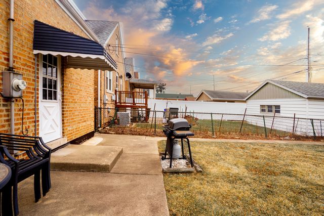 5734 S Melvina Avenue, Chicago, IL 60638