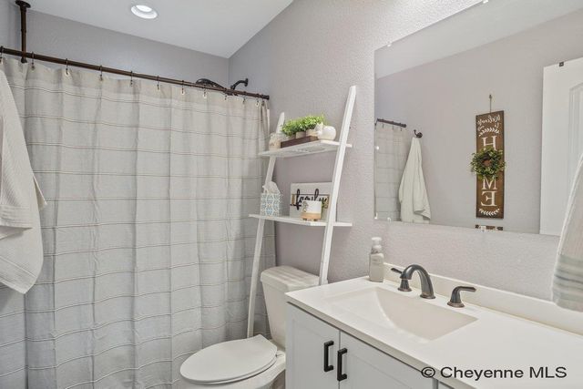 1131 CONCERTO LN, Cheyenne, WY 82007