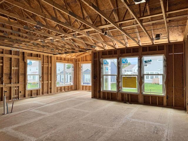408 Fannin Drive, Pataskala, OH 43062