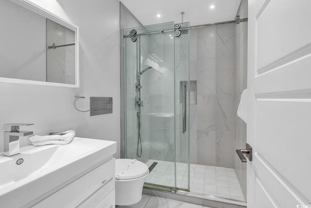 305 21st Ave S Apt 113, Myrtle Beach, SC 29577