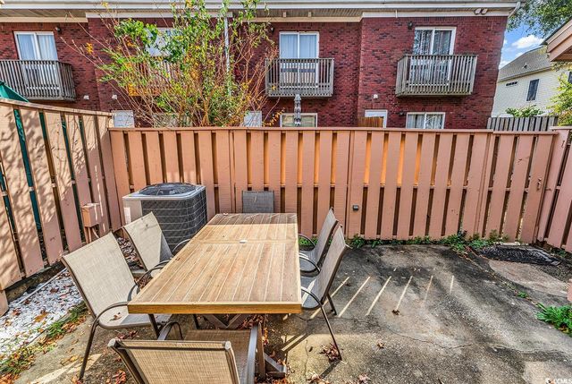 305 21st Ave S Apt 113, Myrtle Beach, SC 29577