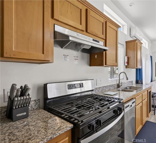 910 Deerwood, San Jacinto, CA 92583