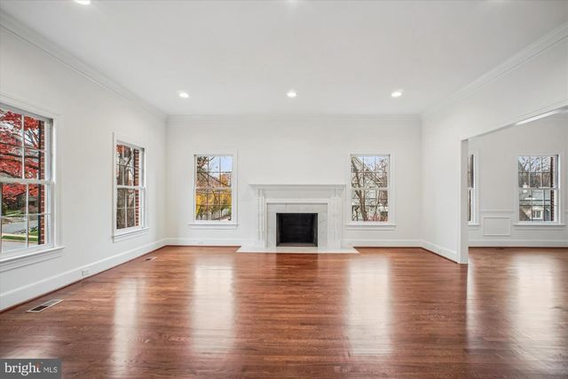 4500 35TH RD N, Arlington, VA 22207