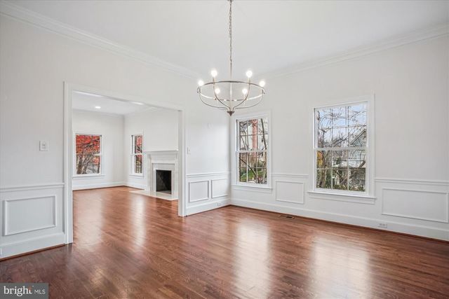 4500 35TH RD N, Arlington, VA 22207