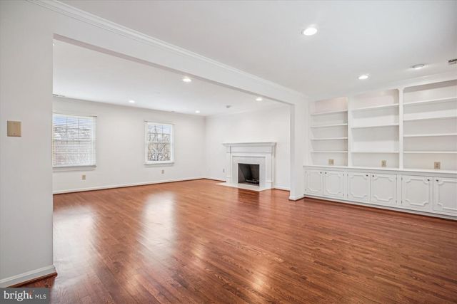 4500 35TH RD N, Arlington, VA 22207