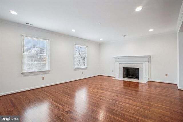 4500 35TH RD N, Arlington, VA 22207