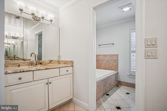 4500 35TH RD N, Arlington, VA 22207