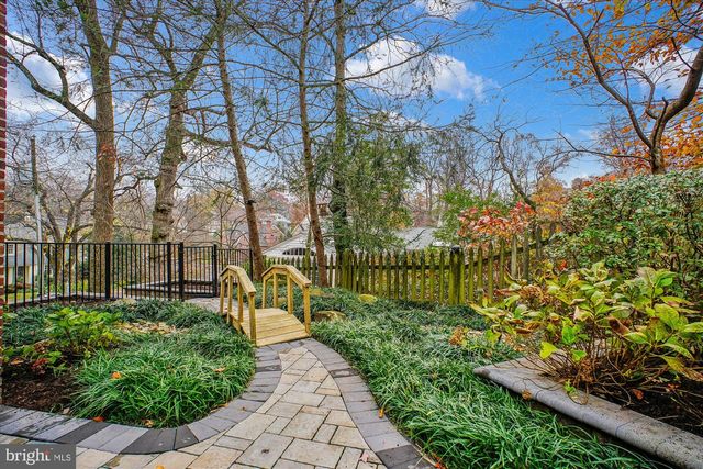 4500 35TH RD N, Arlington, VA 22207