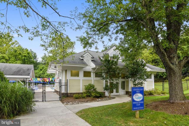 4500 35TH RD N, Arlington, VA 22207