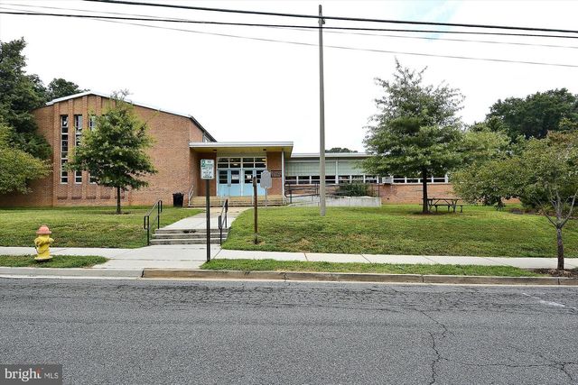 4500 35TH RD N, Arlington, VA 22207