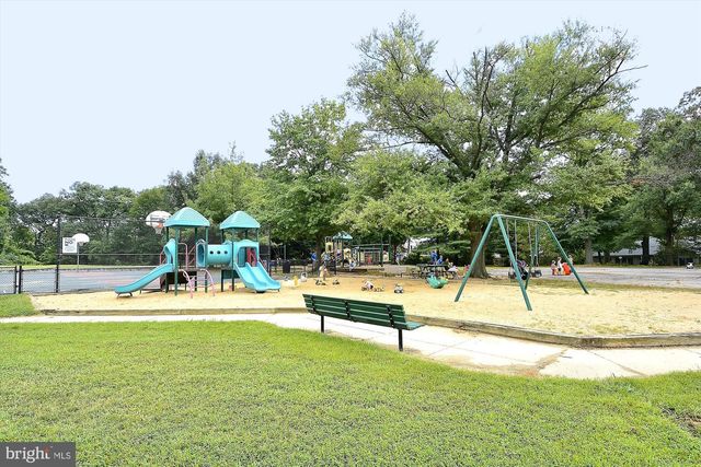 4500 35TH RD N, Arlington, VA 22207