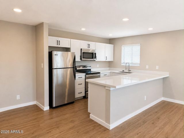 4756 E MORELAND Street, Phoenix, AZ 85008