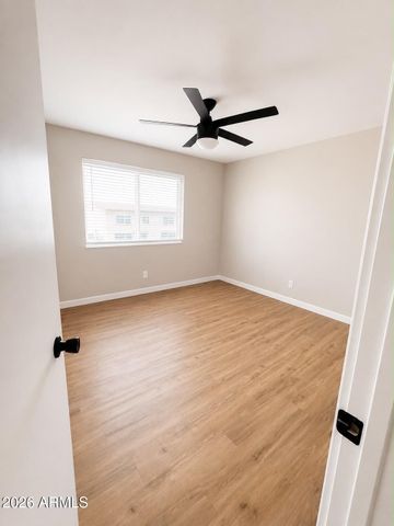 4756 E MORELAND Street, Phoenix, AZ 85008