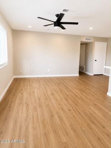 4756 E MORELAND Street, Phoenix, AZ 85008