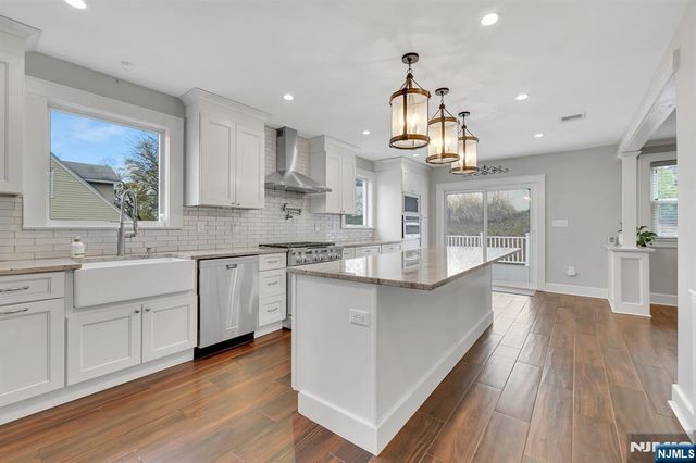 346 Carmita, Rutherford, NJ 07070