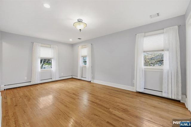 346 Carmita, Rutherford, NJ 07070