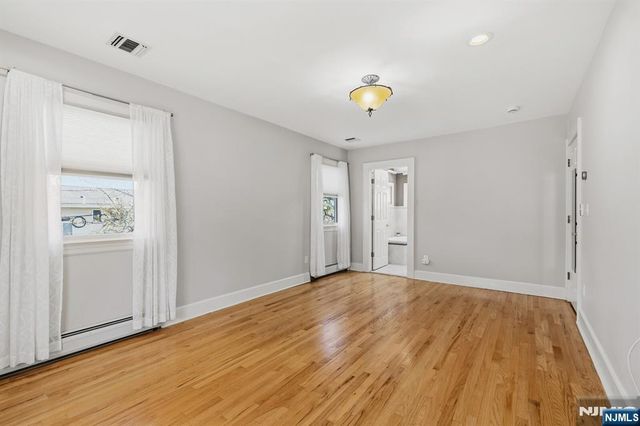346 Carmita, Rutherford, NJ 07070