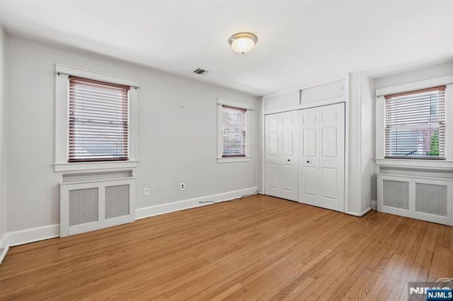 346 Carmita, Rutherford, NJ 07070