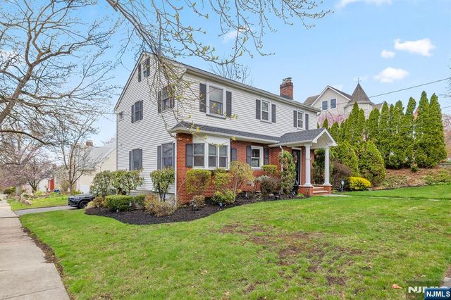 346 Carmita, Rutherford, NJ 07070