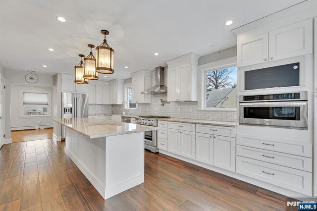 346 Carmita, Rutherford, NJ 07070