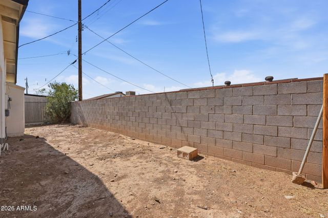 3710 W LATHAM Street, Phoenix, AZ 85009