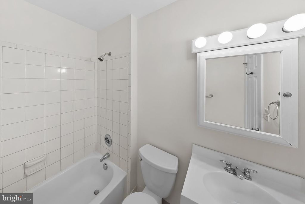 1044 SKYVIEW DR, Annapolis, MD 21409