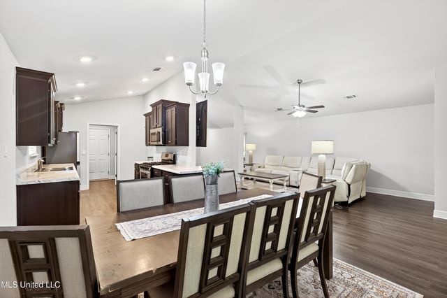 14044 Old Mossy Trail, Gulfport, MS 39503