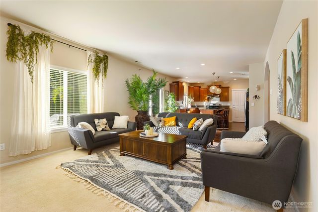 16918 6th Avenue W, Lynnwood, WA 98037