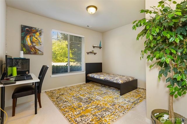 16918 6th Avenue W, Lynnwood, WA 98037