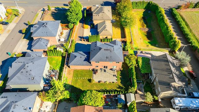 16918 6th Avenue W, Lynnwood, WA 98037