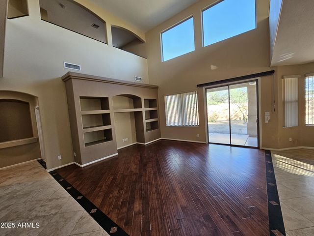 43819 N 43RD Drive, New River, AZ 85087