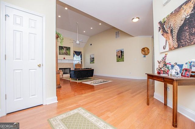 3 Gables Way, Newnan, GA 30265