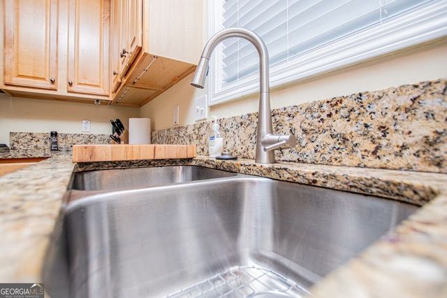 3 Gables Way, Newnan, GA 30265
