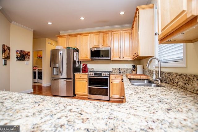 3 Gables Way, Newnan, GA 30265