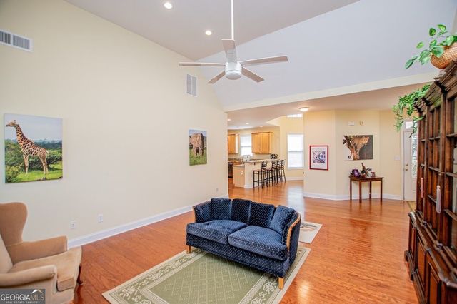 3 Gables Way, Newnan, GA 30265