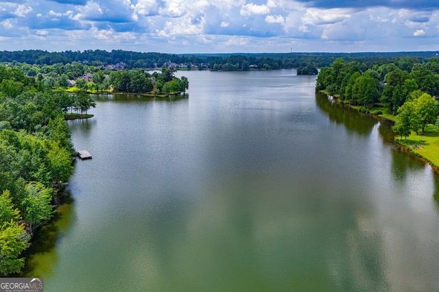 3 Gables Way, Newnan, GA 30265