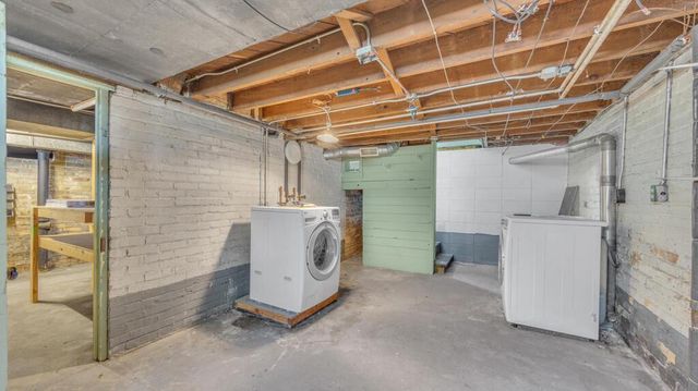 910 N 4th STREET, Sheboygan, WI 53081