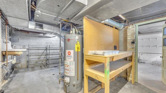 910 N 4th STREET, Sheboygan, WI 53081