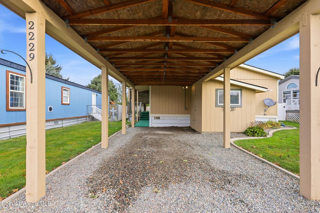 2229 W Gueneveres WAY, Post Falls, ID 83854 photo 4