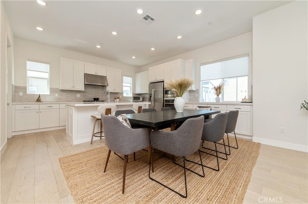 273 LYNX, Irvine, CA 92618 — photo 4