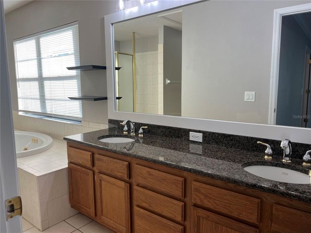 614 YARDARM DRIVE 7, Apollo Beach, FL 33572