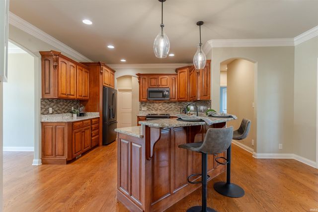 903 Uriel Court, Evansville, IN 47725